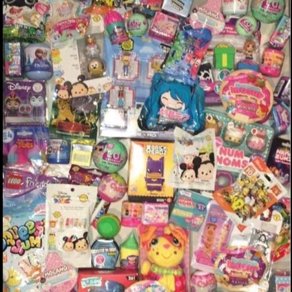 Children’s mystery bag !!!💜😍🥳Reduced ship!!​ - Picture 2 of 4